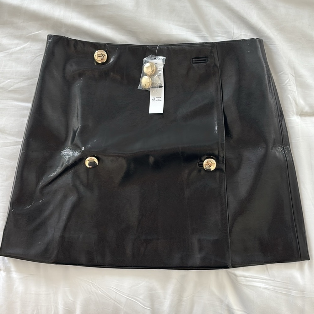 NWT J. Crew Collection black faux patent leather mini skirt size 4 - Picture 3 of 12